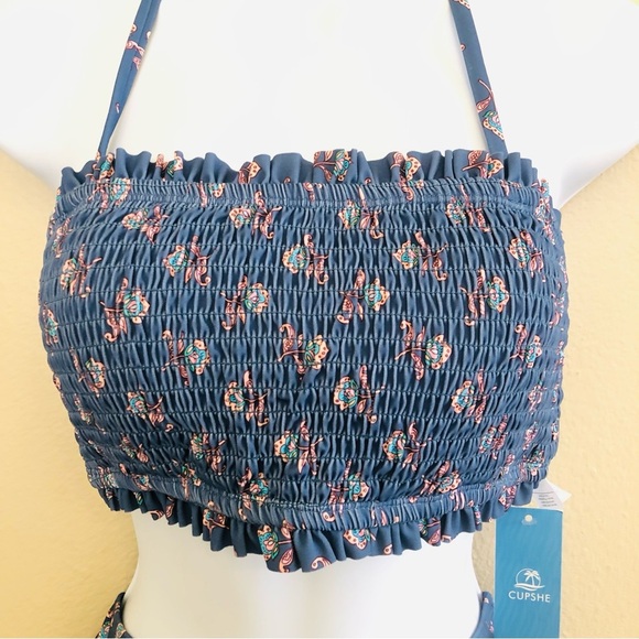 Cupshe Ditsy Floral Smocked Halter Tie Back Bandeau & Mid Rise Bikini Set Size M - Picture 6 of 14
